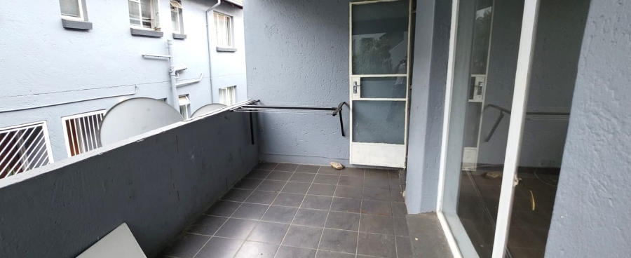 3 Bedroom Property for Sale in Linmeyer Gauteng