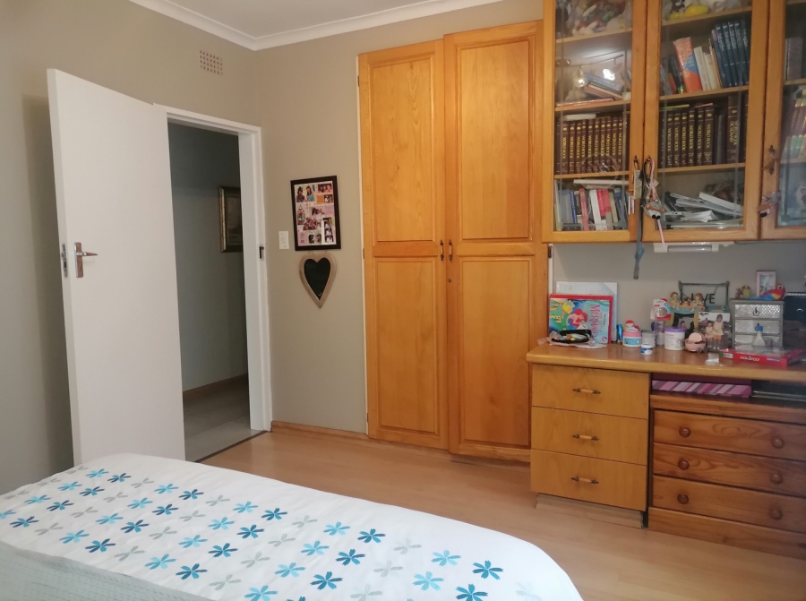 3 Bedroom Property for Sale in Mackenzie Park Gauteng