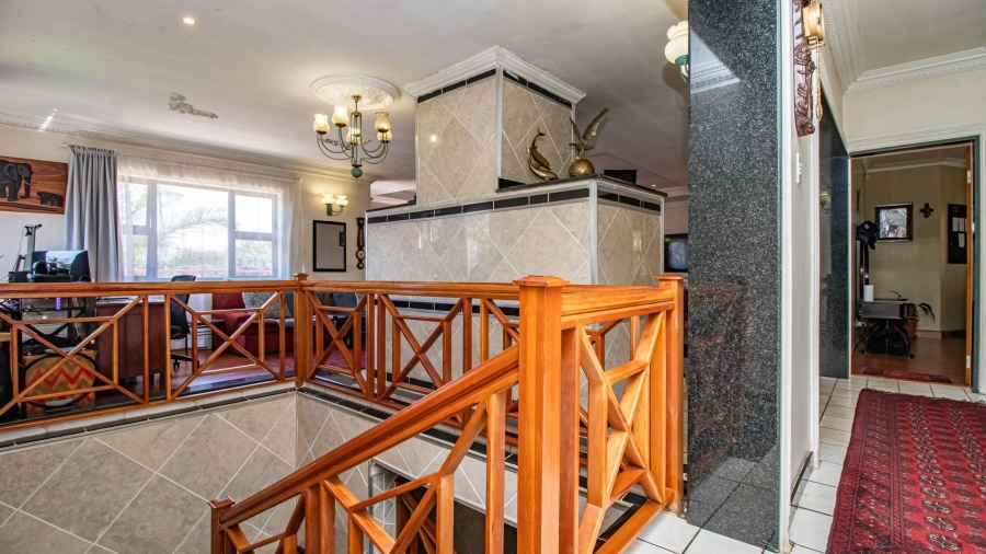 8 Bedroom Property for Sale in Observatory Gauteng