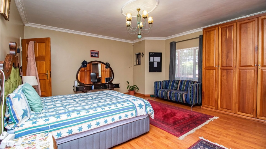 8 Bedroom Property for Sale in Observatory Gauteng