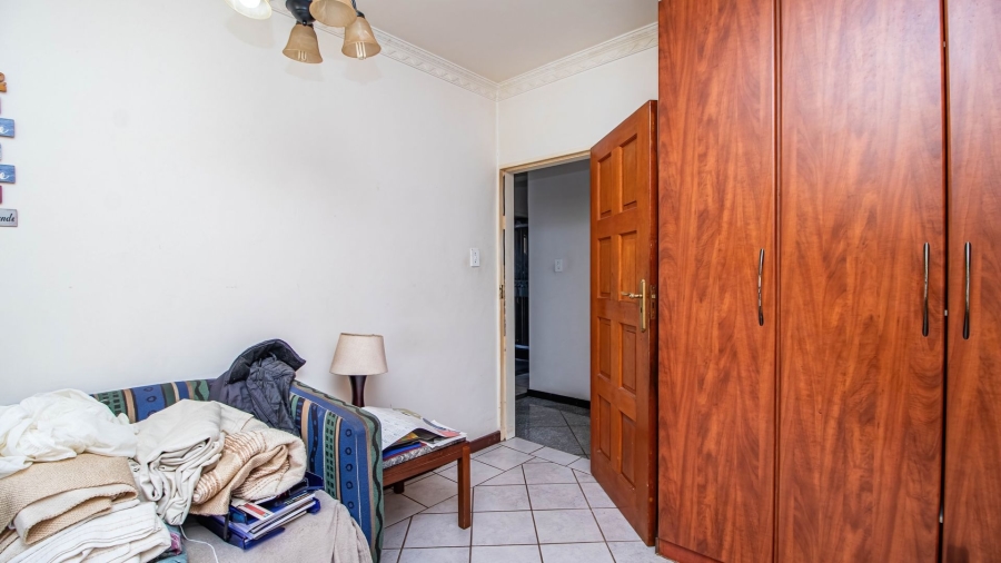 8 Bedroom Property for Sale in Observatory Gauteng