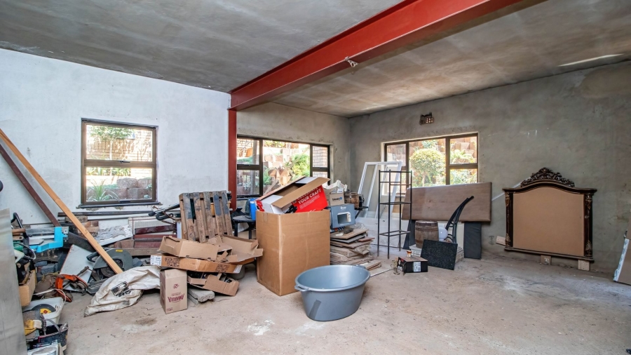 8 Bedroom Property for Sale in Observatory Gauteng