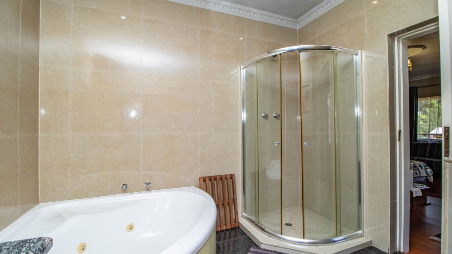 8 Bedroom Property for Sale in Observatory Gauteng