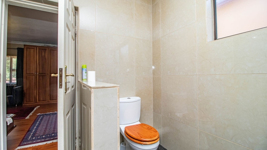 8 Bedroom Property for Sale in Observatory Gauteng