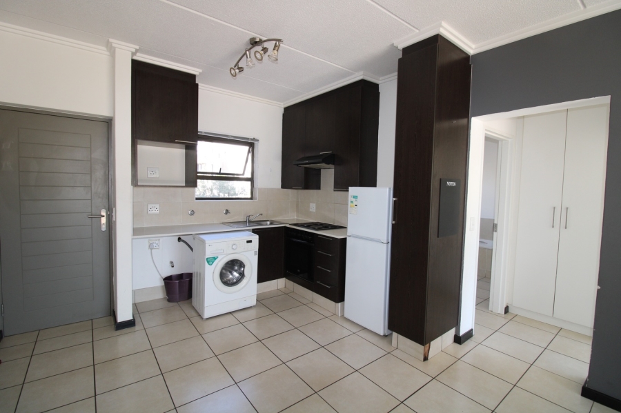 To Let 1 Bedroom Property for Rent in Craigavon Gauteng