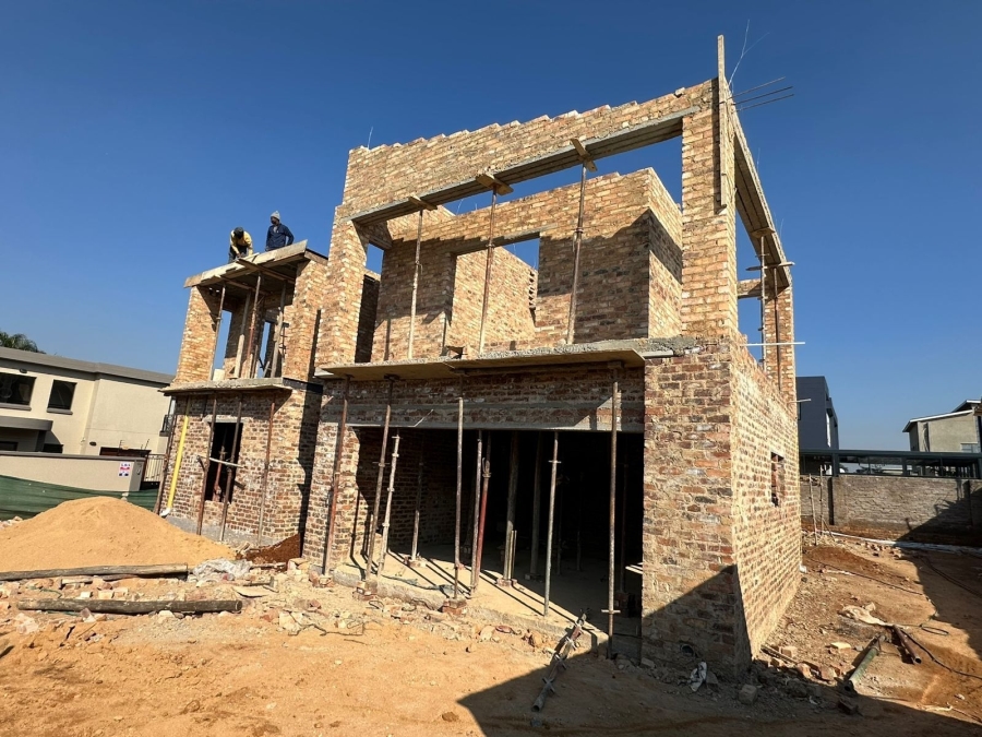 4 Bedroom Property for Sale in Beyers Park Gauteng