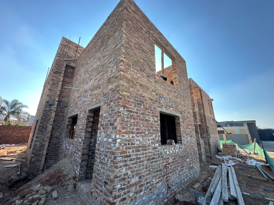 4 Bedroom Property for Sale in Beyers Park Gauteng