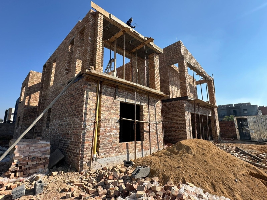 4 Bedroom Property for Sale in Beyers Park Gauteng