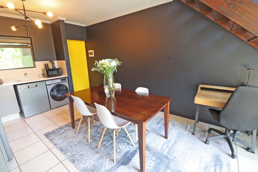 To Let 1 Bedroom Property for Rent in Bryanston Gauteng