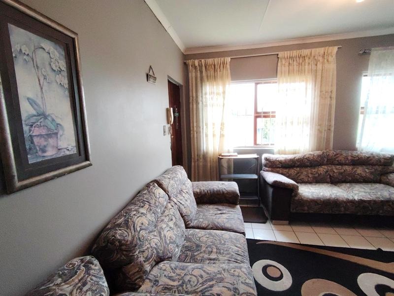 2 Bedroom Property for Sale in Glen Marais Gauteng