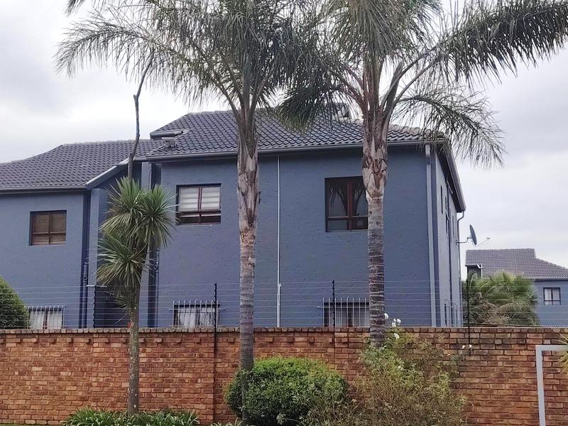 2 Bedroom Property for Sale in Glen Marais Gauteng