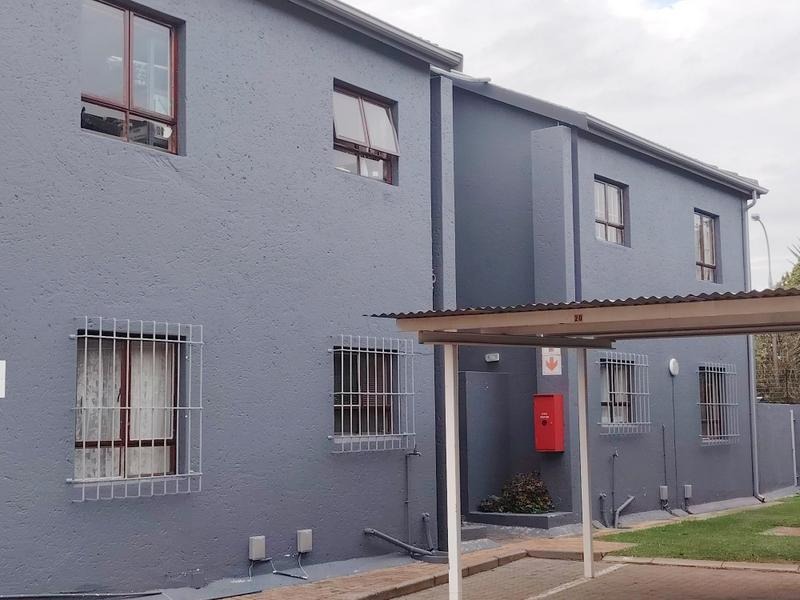 2 Bedroom Property for Sale in Glen Marais Gauteng