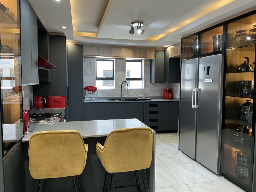 5 Bedroom Property for Sale in Brooklands Lifestyle Estate Gauteng