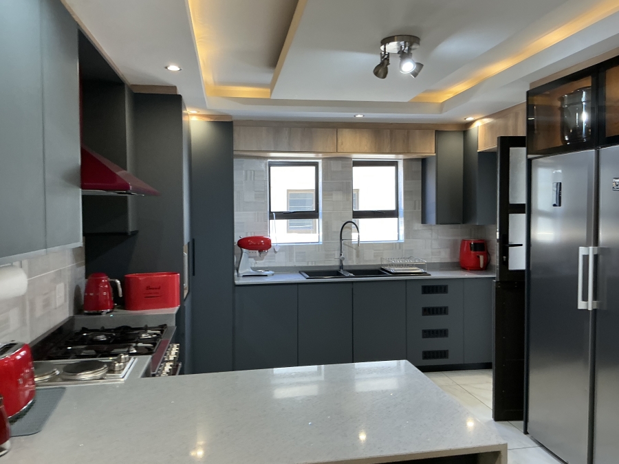 5 Bedroom Property for Sale in Brooklands Lifestyle Estate Gauteng