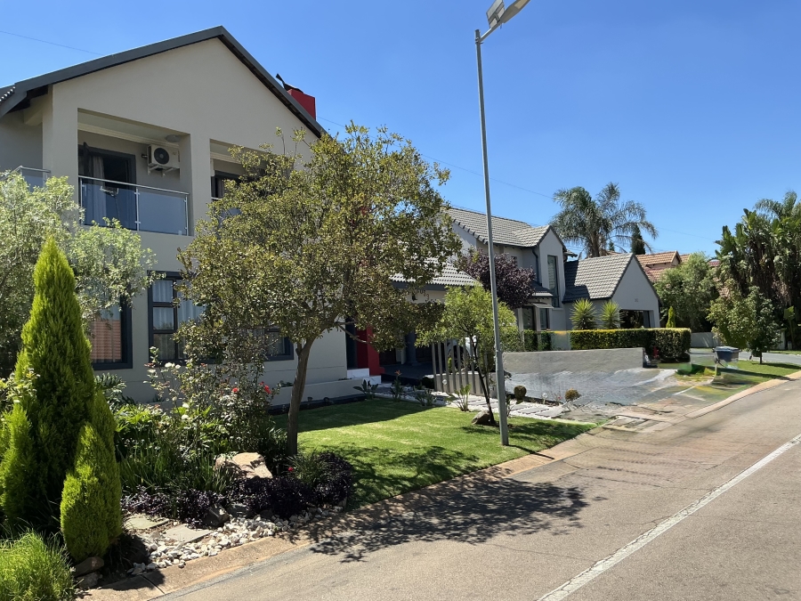 5 Bedroom Property for Sale in Brooklands Lifestyle Estate Gauteng