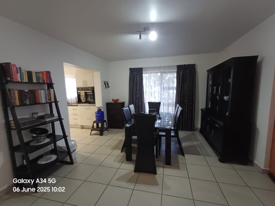 2 Bedroom Property for Sale in Honeydew Gauteng