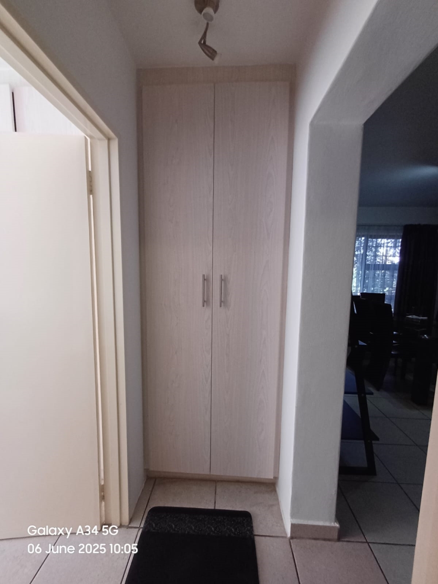 2 Bedroom Property for Sale in Honeydew Gauteng