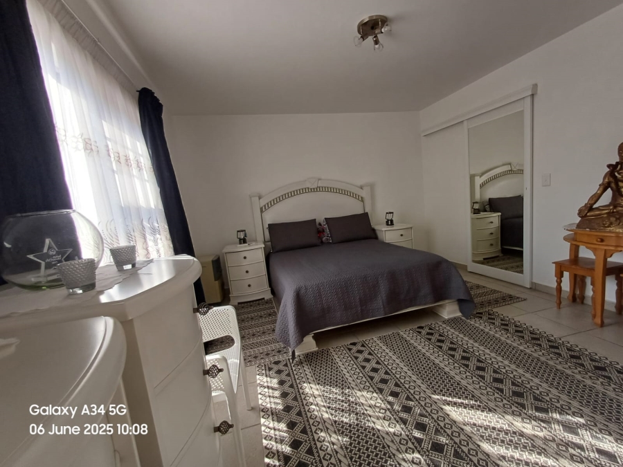 2 Bedroom Property for Sale in Honeydew Gauteng