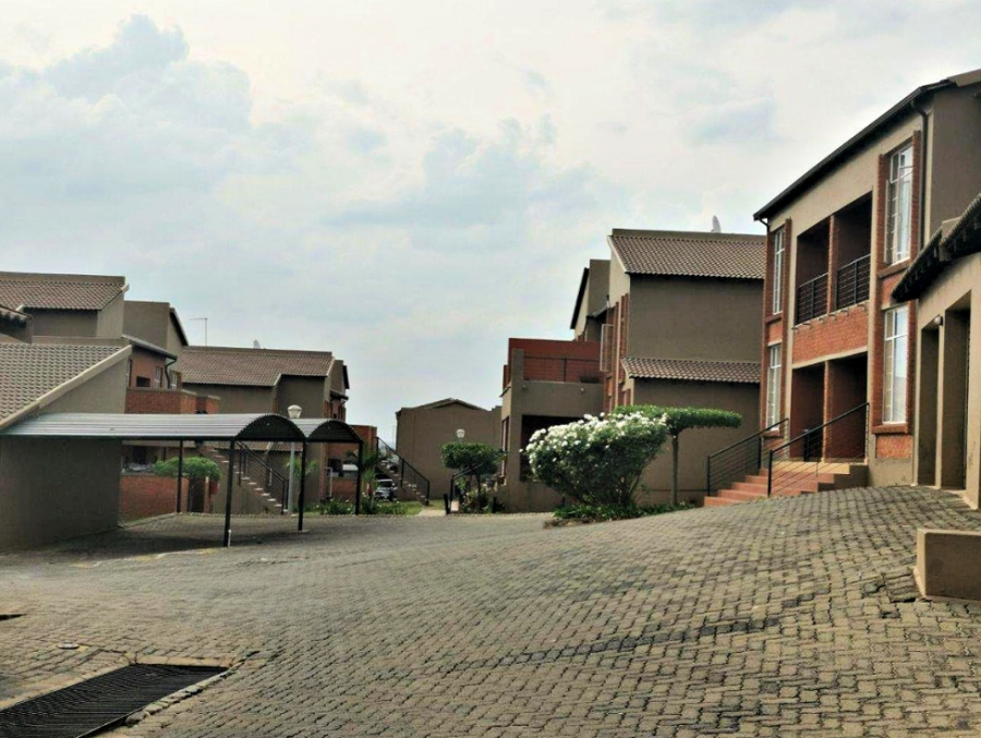 2 Bedroom Property for Sale in Kimbult A H Gauteng