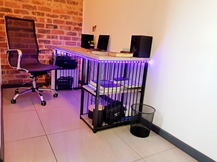 1 Bedroom Property for Sale in Braamfontein Werf Gauteng