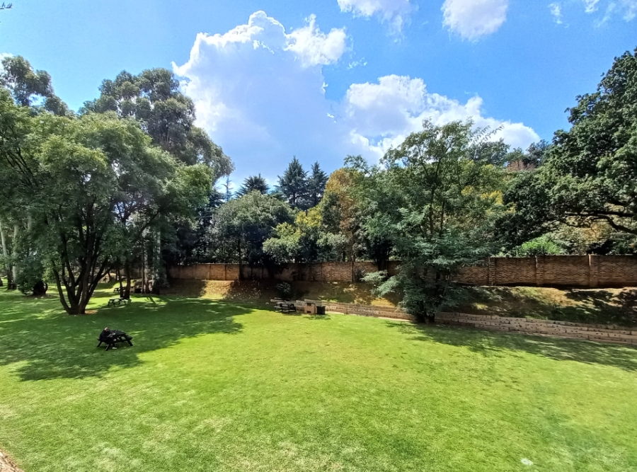 1 Bedroom Property for Sale in Braamfontein Werf Gauteng