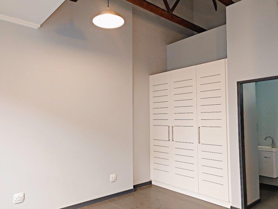 1 Bedroom Property for Sale in Braamfontein Werf Gauteng