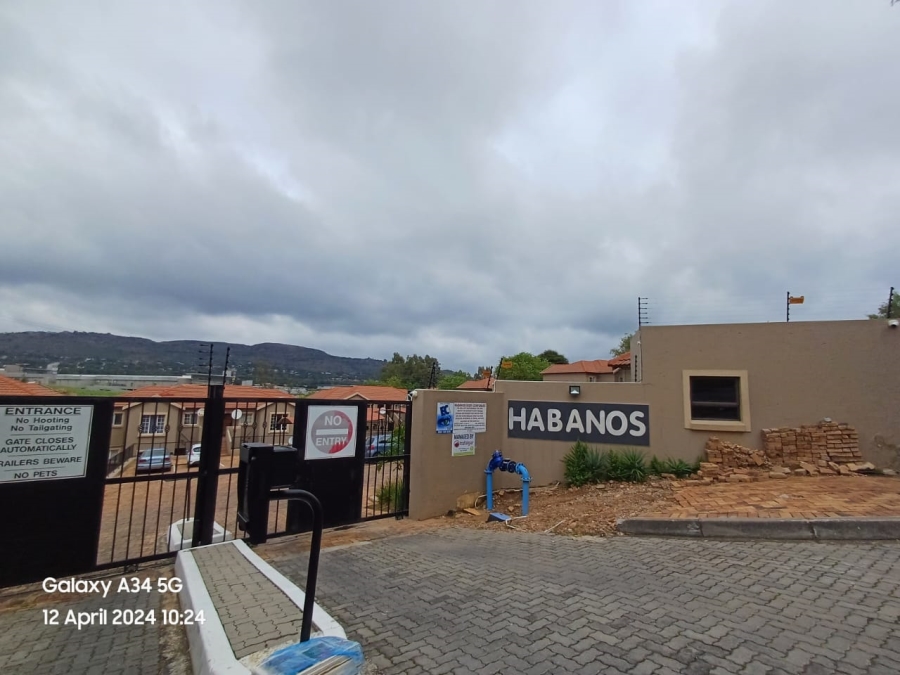 2 Bedroom Property for Sale in Wilgeheuwel Gauteng