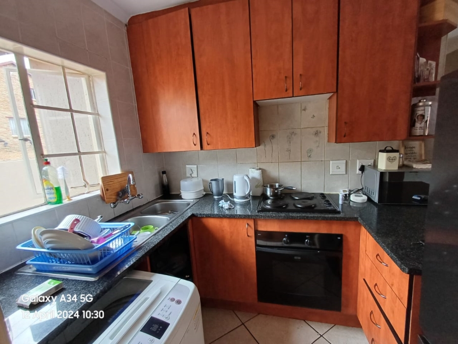2 Bedroom Property for Sale in Wilgeheuwel Gauteng
