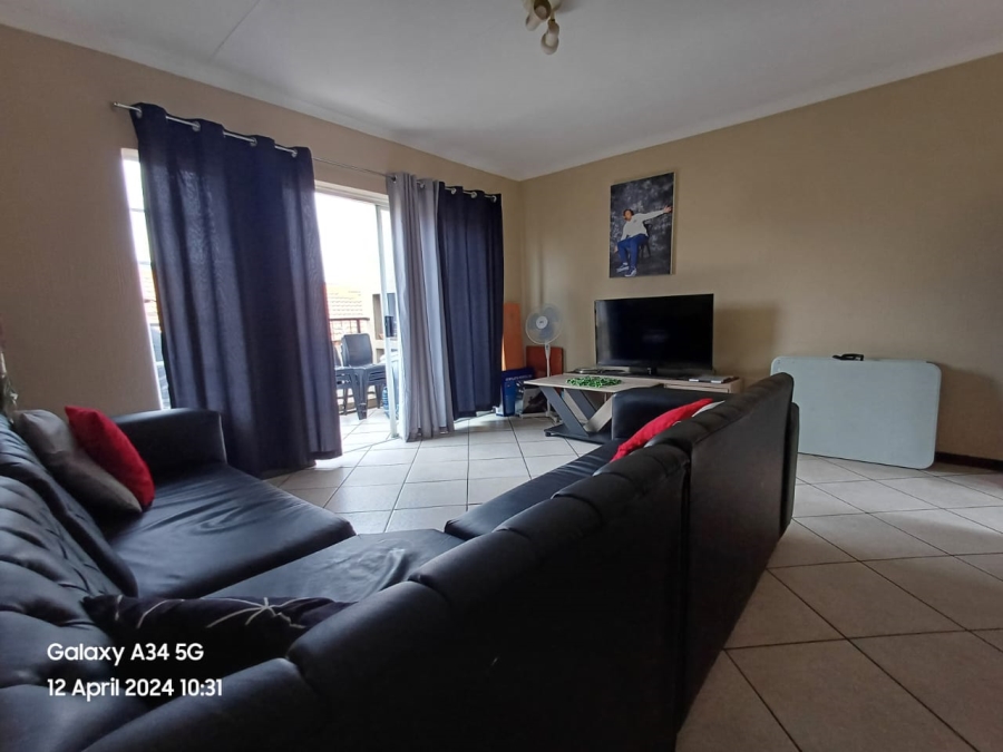 2 Bedroom Property for Sale in Wilgeheuwel Gauteng