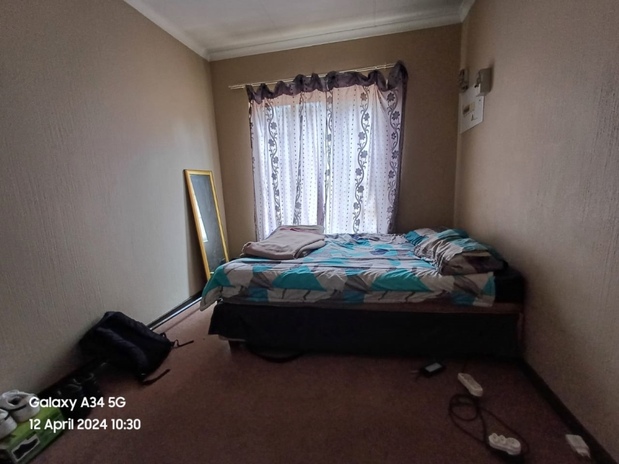 2 Bedroom Property for Sale in Wilgeheuwel Gauteng