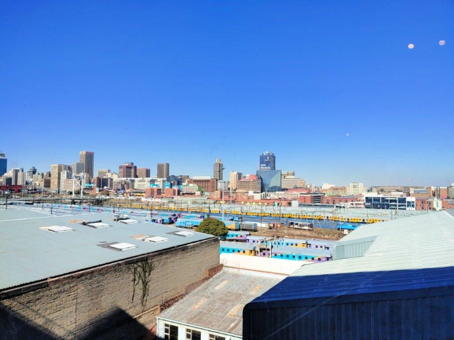 1 Bedroom Property for Sale in Braamfontein Gauteng