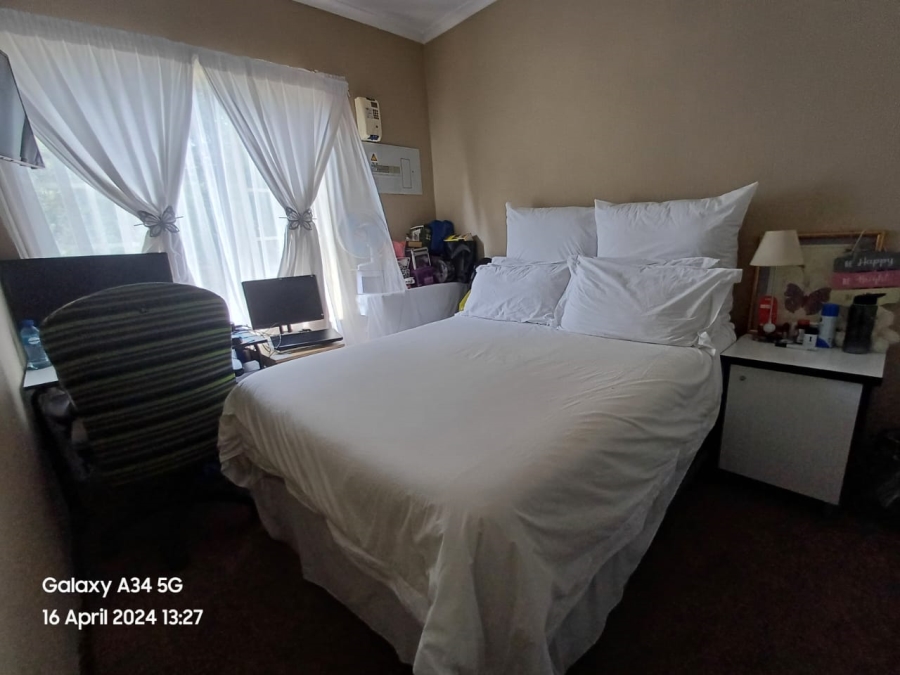 2 Bedroom Property for Sale in Wilgeheuwel Gauteng