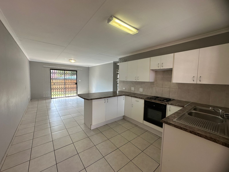 2 Bedroom Property for Sale in Groblerpark Gauteng