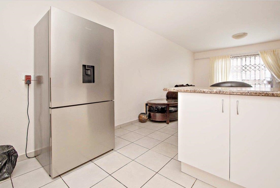 2 Bedroom Property for Sale in Groblerpark Gauteng