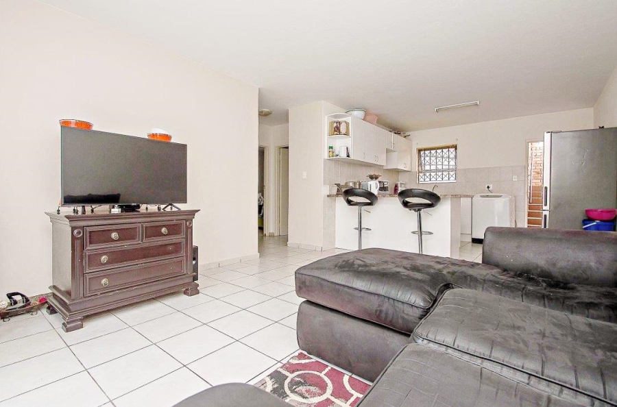 2 Bedroom Property for Sale in Groblerpark Gauteng