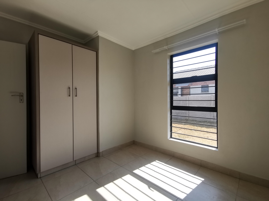 3 Bedroom Property for Sale in Witpoortjie Gauteng