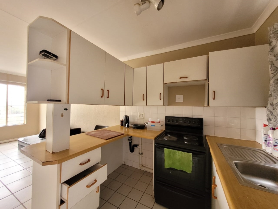 2 Bedroom Property for Sale in Radiokop Gauteng