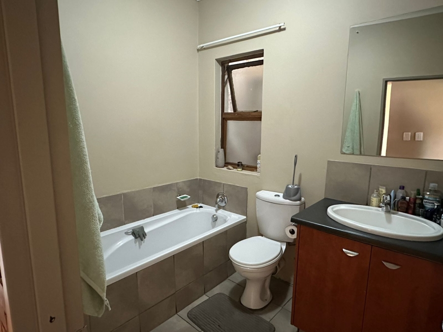 2 Bedroom Property for Sale in Carlswald Gauteng