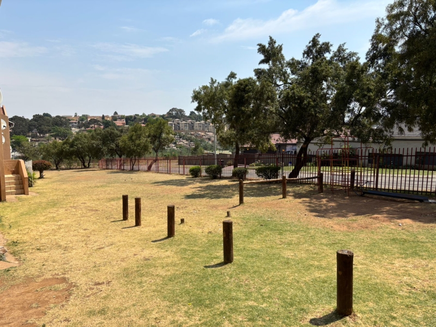 3 Bedroom Property for Sale in Lindhaven Gauteng