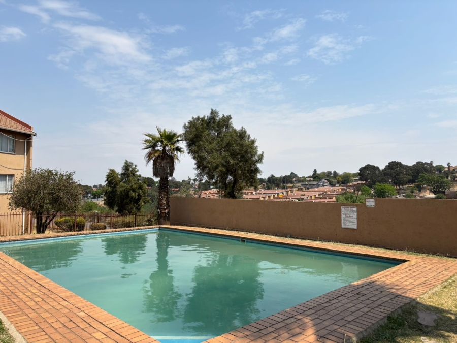 3 Bedroom Property for Sale in Lindhaven Gauteng