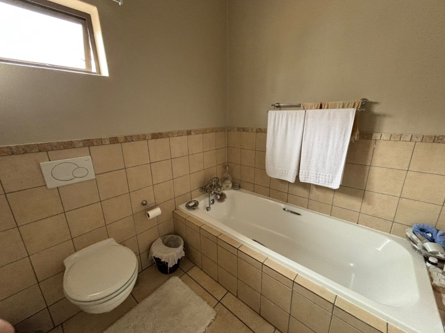 3 Bedroom Property for Sale in Allens Nek Gauteng