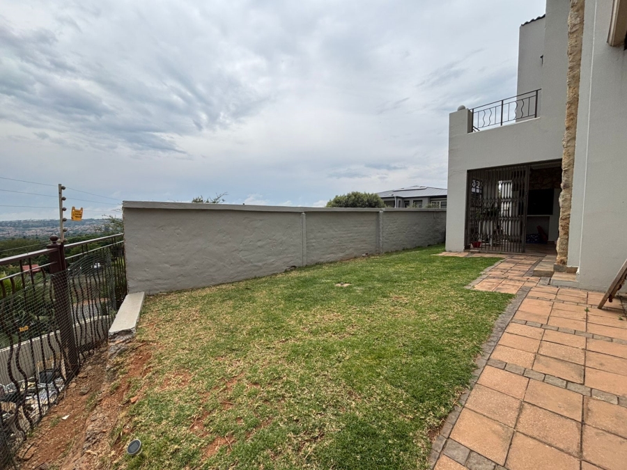3 Bedroom Property for Sale in Allens Nek Gauteng