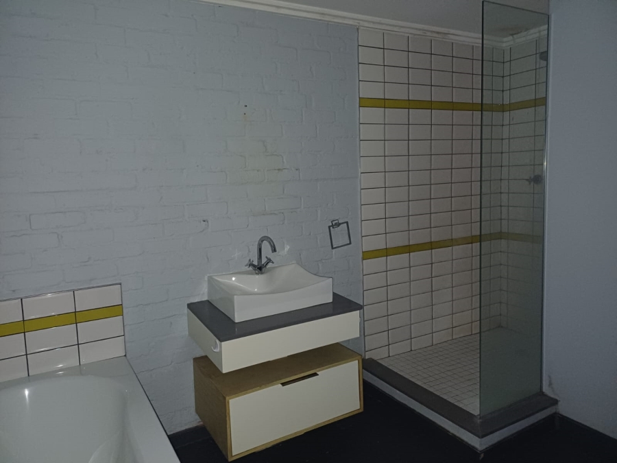 2 Bedroom Property for Sale in Braamfontein Gauteng