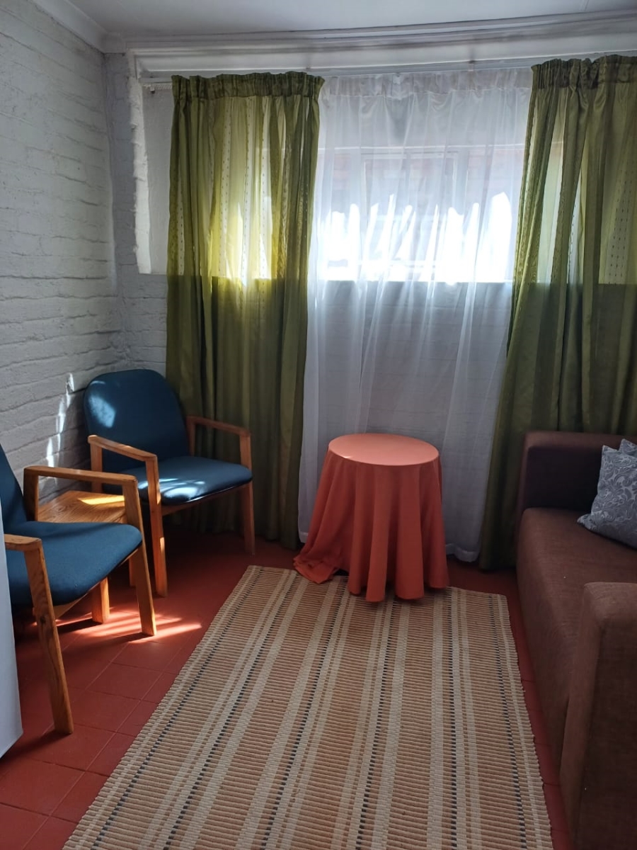 To Let 1 Bedroom Property for Rent in Roodekrans Gauteng