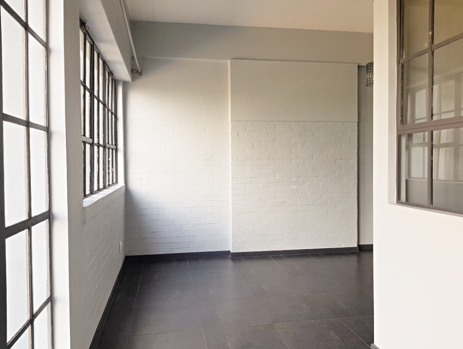1 Bedroom Property for Sale in Braamfontein Werf Gauteng