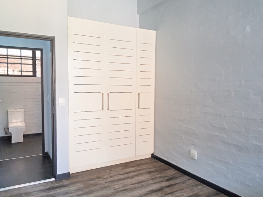1 Bedroom Property for Sale in Braamfontein Werf Gauteng