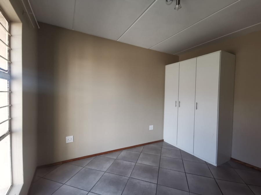 To Let 2 Bedroom Property for Rent in Albertsdal Gauteng