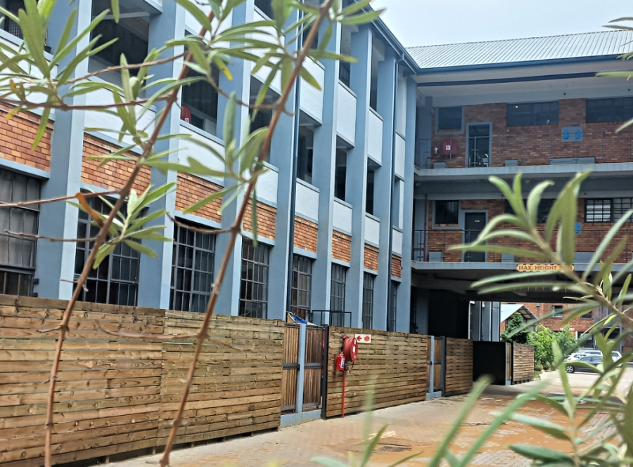 To Let 1 Bedroom Property for Rent in Braamfontein Gauteng