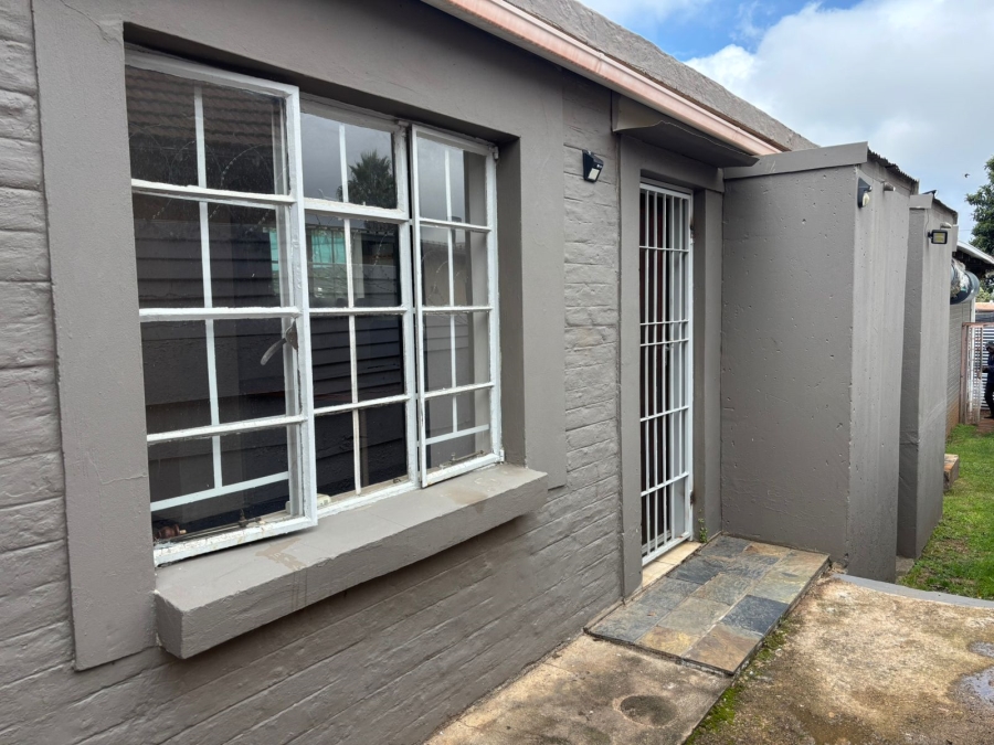 1 Bedroom Property for Sale in Horison Gauteng
