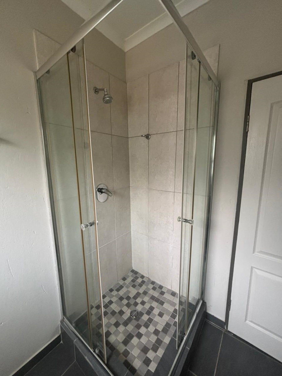 2 Bedroom Property for Sale in Honeydew Gauteng